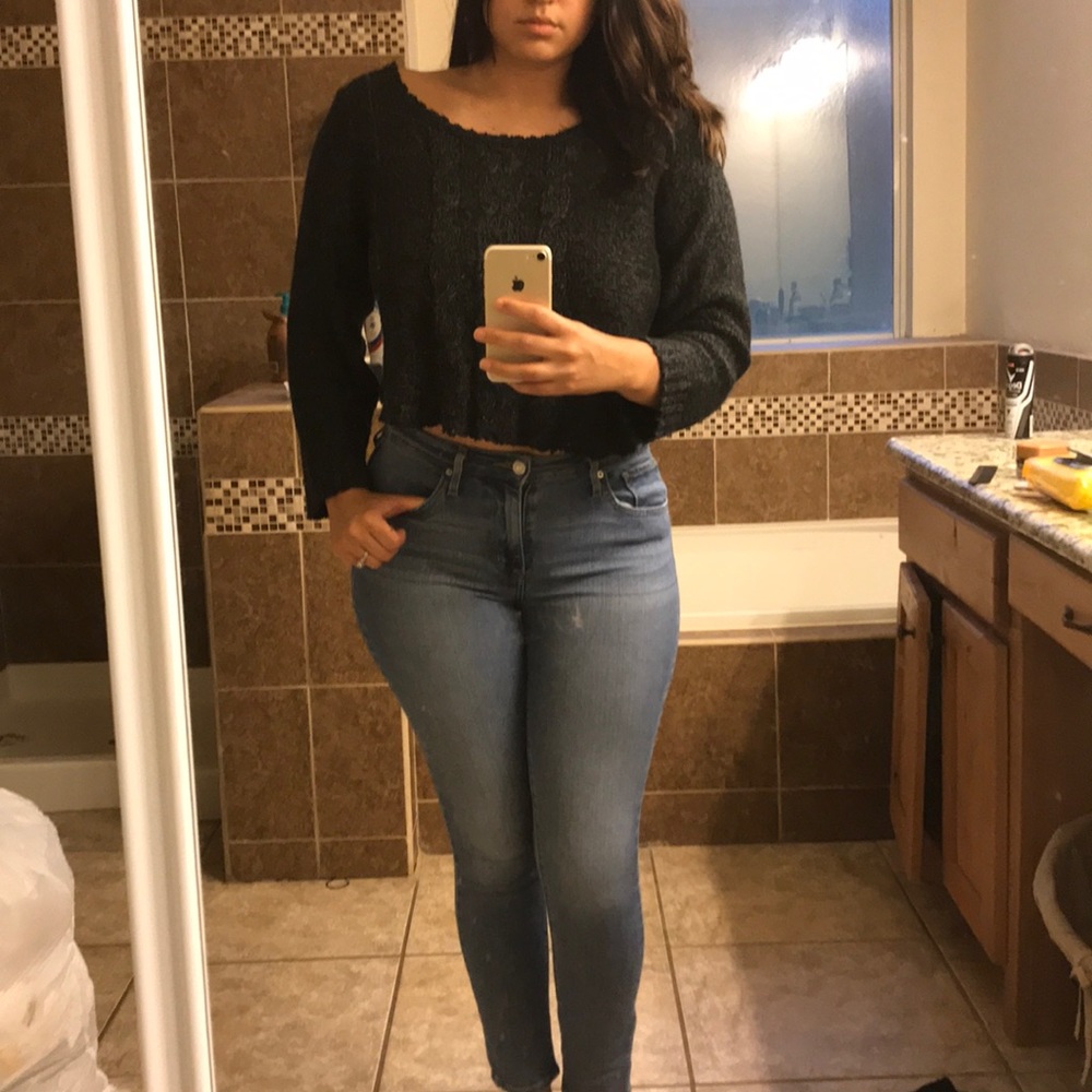 Crop sweater